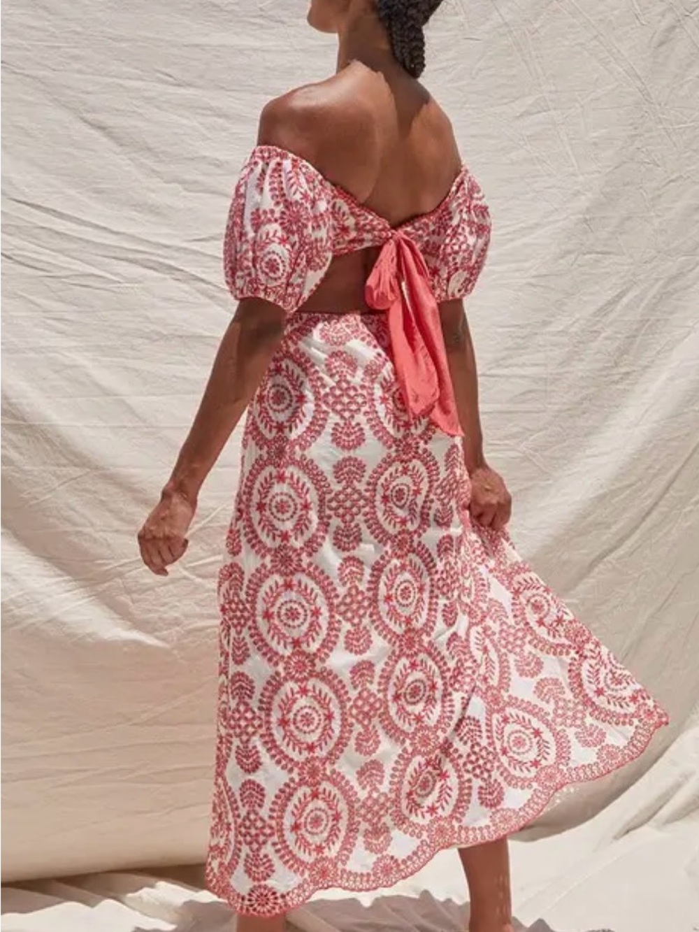 Saylor Therese Dress - Picture 2 of 2